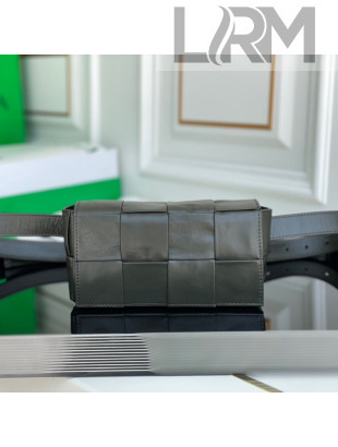 Bottega Veneta Belt Cassette Bag in Wax Maxi-Woven Calfskin Camping Green 2021