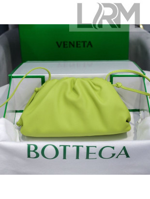 Bottega Veneta The Mini Pouch Soft Clutch Bag in Kiwi Green Calfskin 2020 585852