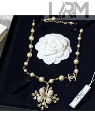 Chanel Pearl Snowflake Pendant Necklace AB2371 2019