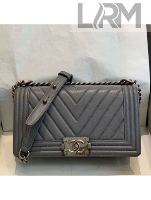 Chanel Chevron Grained Calfskin Medium Boy Flap Bag A67086 Gray/Vintage Silver 2019