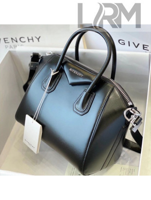 Givenchy Antigona Small Bag in Shiny Smooth Leather Black/Silver 2021