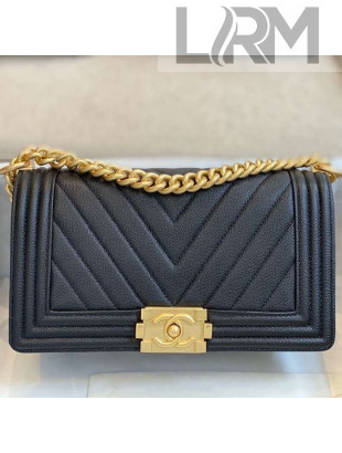 Chanel Chevron Grained Calfskin Medium Boy Flap Bag A67086 Black/Bright Gold 2019