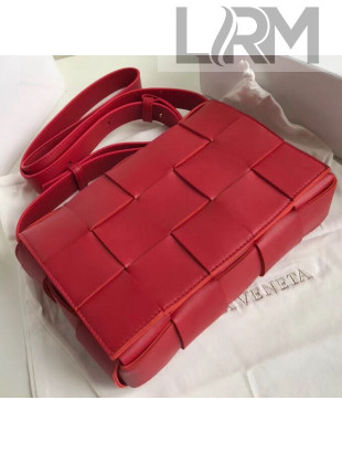 Bottega Veneta Cassette Small Crossbody Messenger Bag in Maxi Weave Red 2019