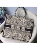 Dior Large Book Tote Bag in Tiger Embroidered Canvas 2019