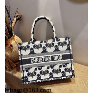 Dior Medium Book Tote Bag in White and Black Star Embroidery 2021 120201